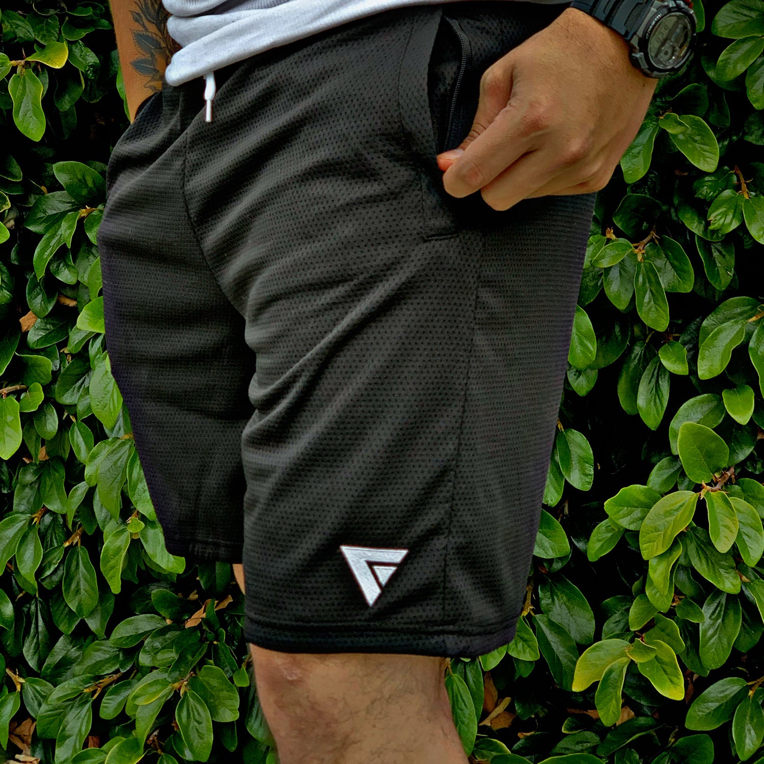 Model wearing fedy basketball shorts